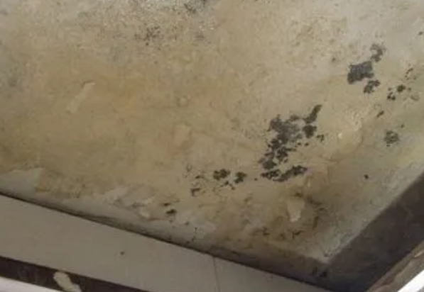 革吉阳台漏水维修公司分享下革吉卫生间渗水维修需要注意哪些问题。